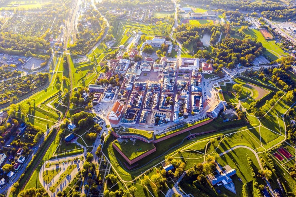 Apartament Turysty Zamczysko Zamość Exteriör bild